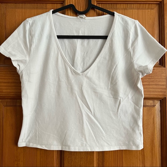 Garage Tops - Garage White V-neck Cropped Tee Size L